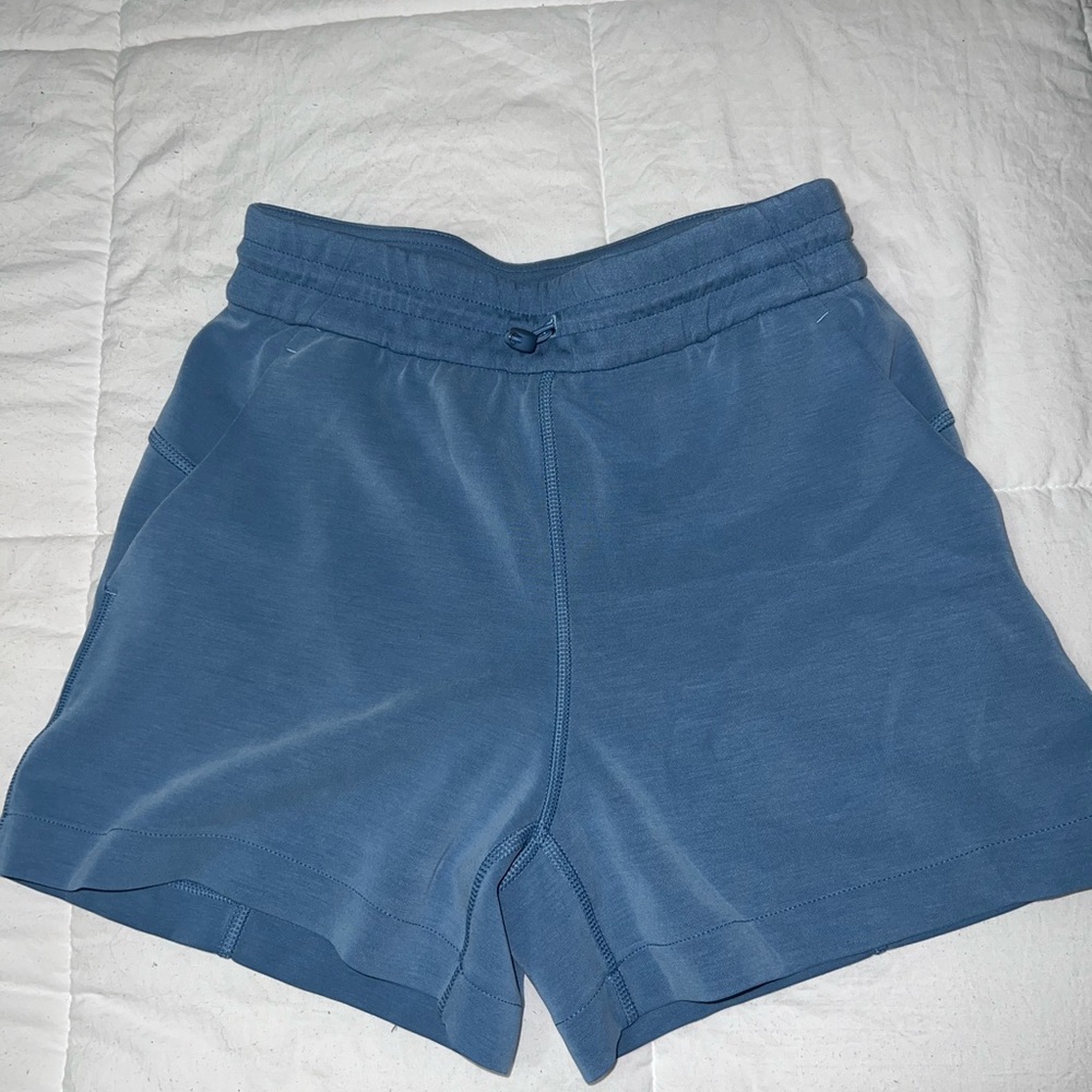 Lululemon Soft Stream Shorts - image 1